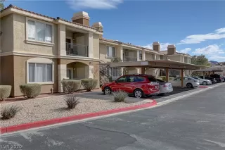 Photo #5: 2179685 Listing