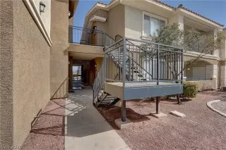 Photo #6: 2179685 Listing