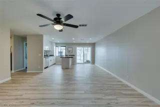 Photo #1: 2179686 Listing