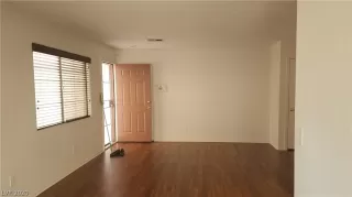 Photo #4: 2179717 Listing 