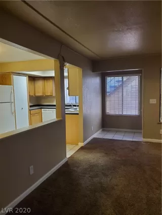 Photo #3: 2179751 Listing