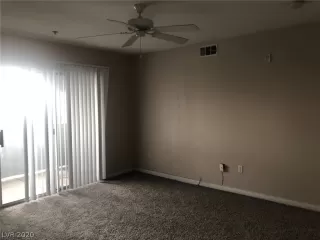 Photo #3: 2179790 Listing