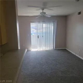 Photo #4: 2179790 Listing