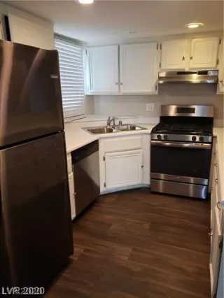 Photo #5: 2179924 Listing 