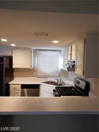 Photo #6: 2179924 Listing 