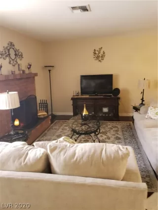 Photo #1: 2180042 Listing