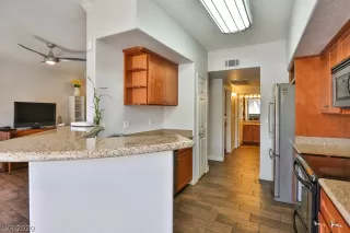 Photo #2: 2180061 Listing 