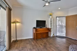 Photo #4: 2180061 Listing 