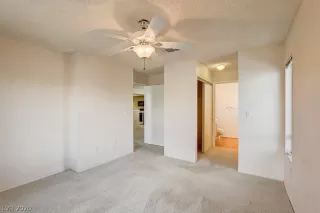 Photo #4: 2180114 Listing