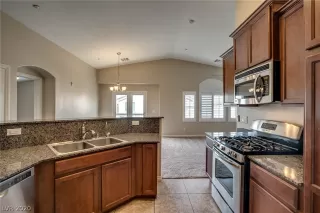 Photo #2: 2180120 Listing 