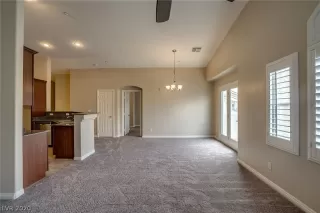 Photo #5: 2180120 Listing 