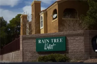 Photo #1: 2180194 Listing