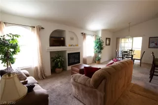 Photo #6: 2180194 Listing