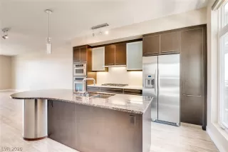 Photo #3: 2180199 Listing 