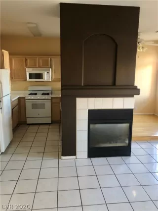 Photo #6: 2180243 Listing 