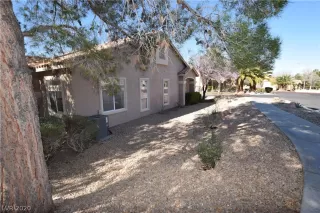 Photo #3: 2180275 Listing 