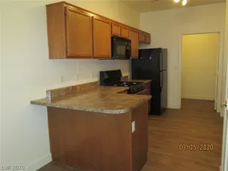 Photo #2: 2180329 Listing 