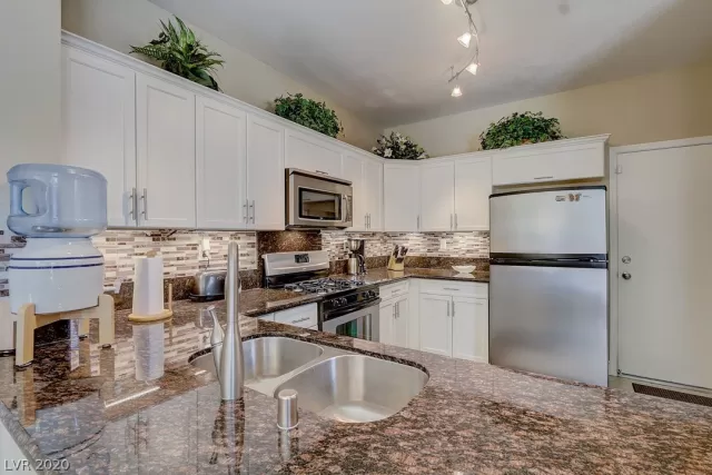 MLS: 2180366 Condo For Sale