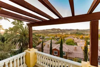 Photo #5: 2180374 Listing 