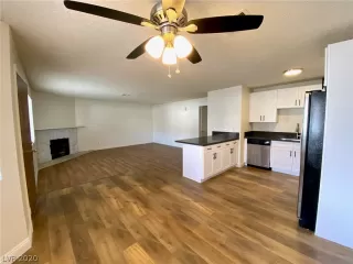 Photo #4: 2180501 Listing 