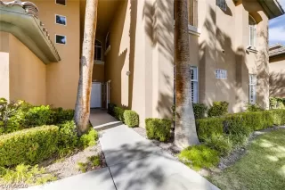 Photo #1: 2180505 Listing