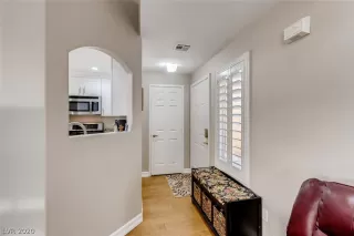 Photo #3: 2180505 Listing