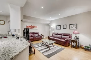 Photo #4: 2180505 Listing