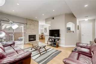 Photo #6: 2180505 Listing