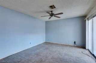 Photo #5: 2180514 Listing 