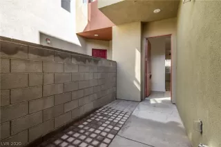 Photo #2: 2180576 Listing 