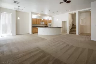 Photo #4: 2180576 Listing 