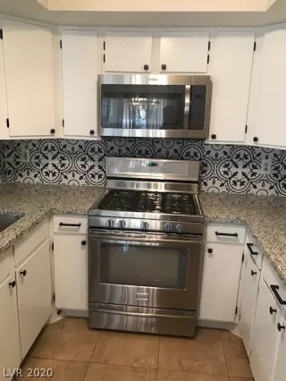 Photo #4: 2180676 Listing 