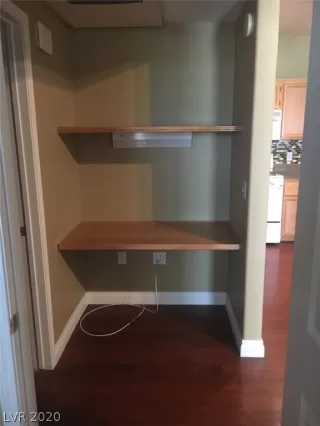 Photo #6: 2180704 Listing