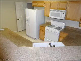 Photo #6: 2180719 Listing