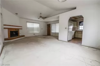 Photo #6: 2180827 Listing