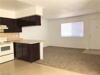 Photo #4: 2180888 Listing 