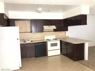Photo #5: 2180888 Listing 