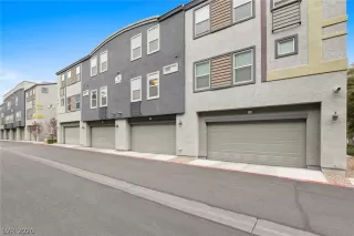 Photo #1: 2180905 Listing