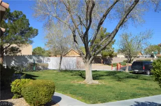 Photo #2: 2180938 Listing