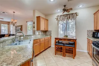 Photo #2: 2181078 Listing 