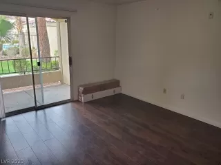 Photo #1: 2181097 Listing