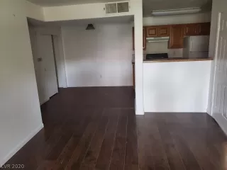 Photo #3: 2181097 Listing