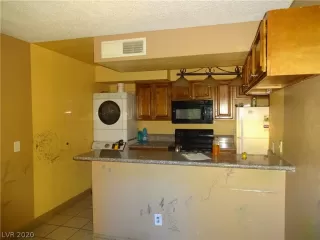 Photo #1: 2181133 Listing