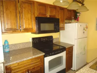 Photo #2: 2181133 Listing