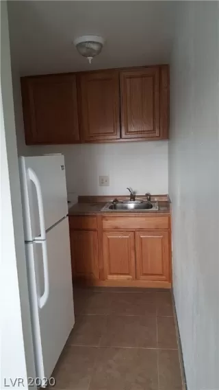 Photo #4: 2181135 Listing