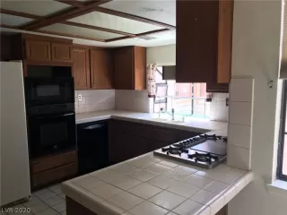 Photo #6: 2181246 Listing