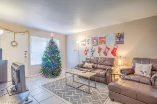 Photo #5: 2181288 Listing