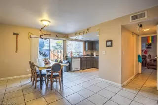 Photo #6: 2181288 Listing