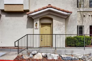 Photo #3: 2181396 Listing 