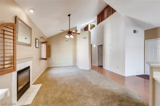 Photo #3: 2181404 Listing